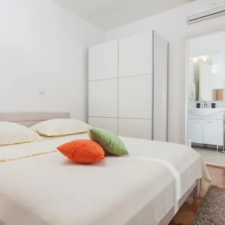 Apartment Filipeti Makarska